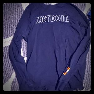 Nike long sleeve t-shirt